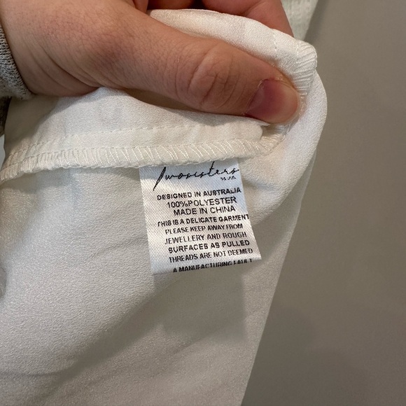 Two Sisters Aurelia Dress White Lace Plunge V Neck Mini Bridal Shower Rehearsal - Picture 16 of 16